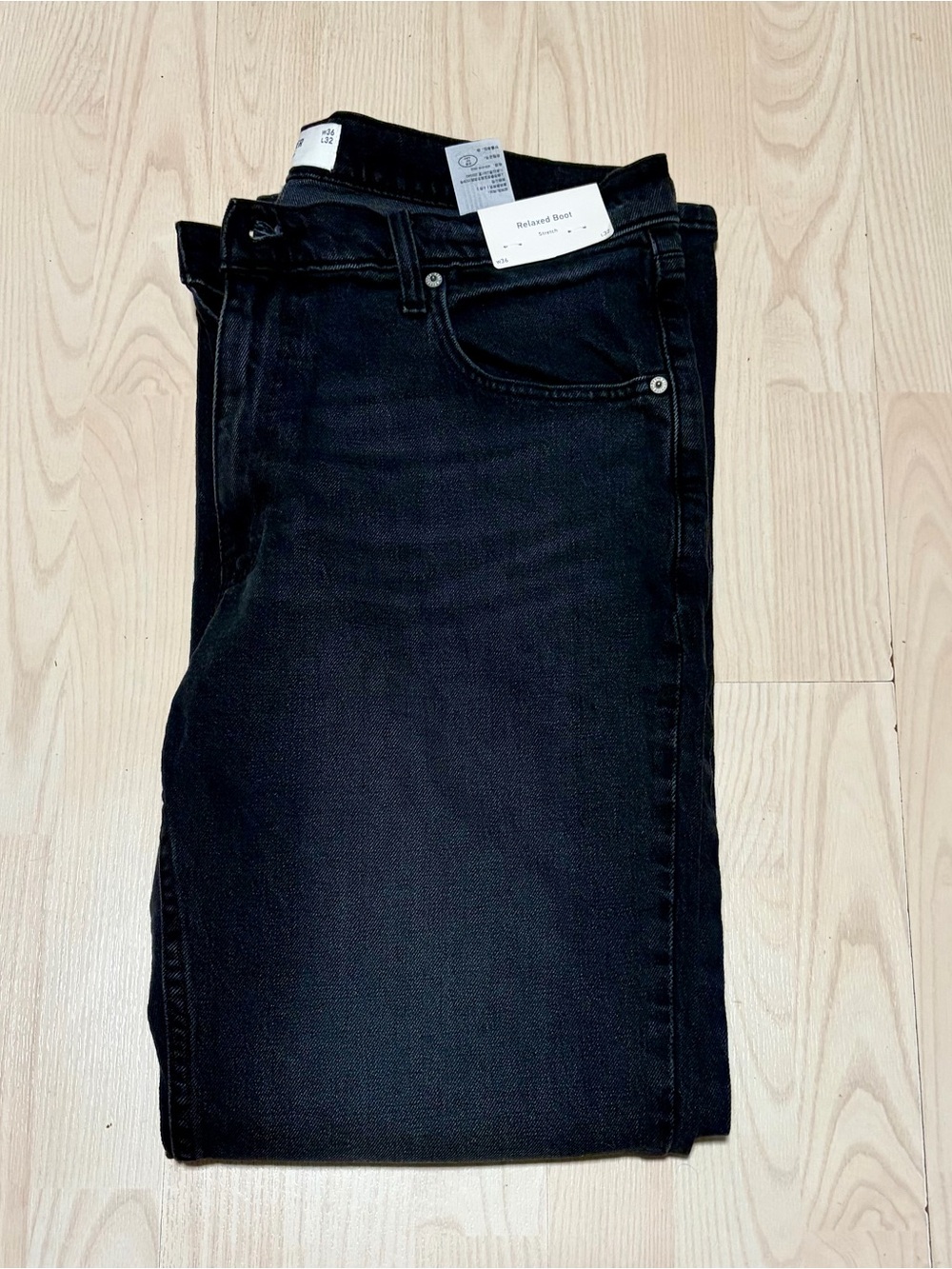 Hollister Men’s Washed Black Relaxed Bootcut Jeans